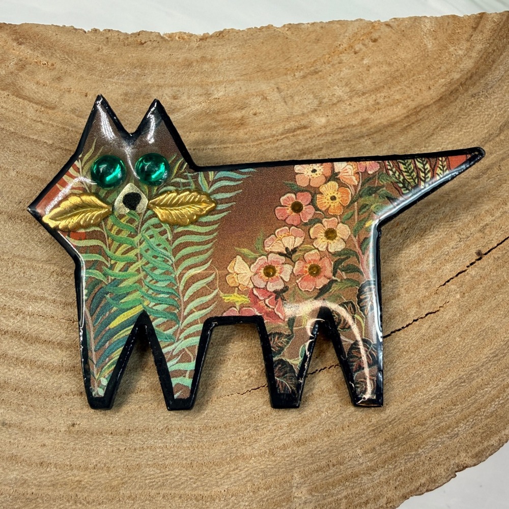 Handmade Floral Cat Brooch Green Gem Eyes Gold Leaf Whiskers Glossy Folk Art Pin